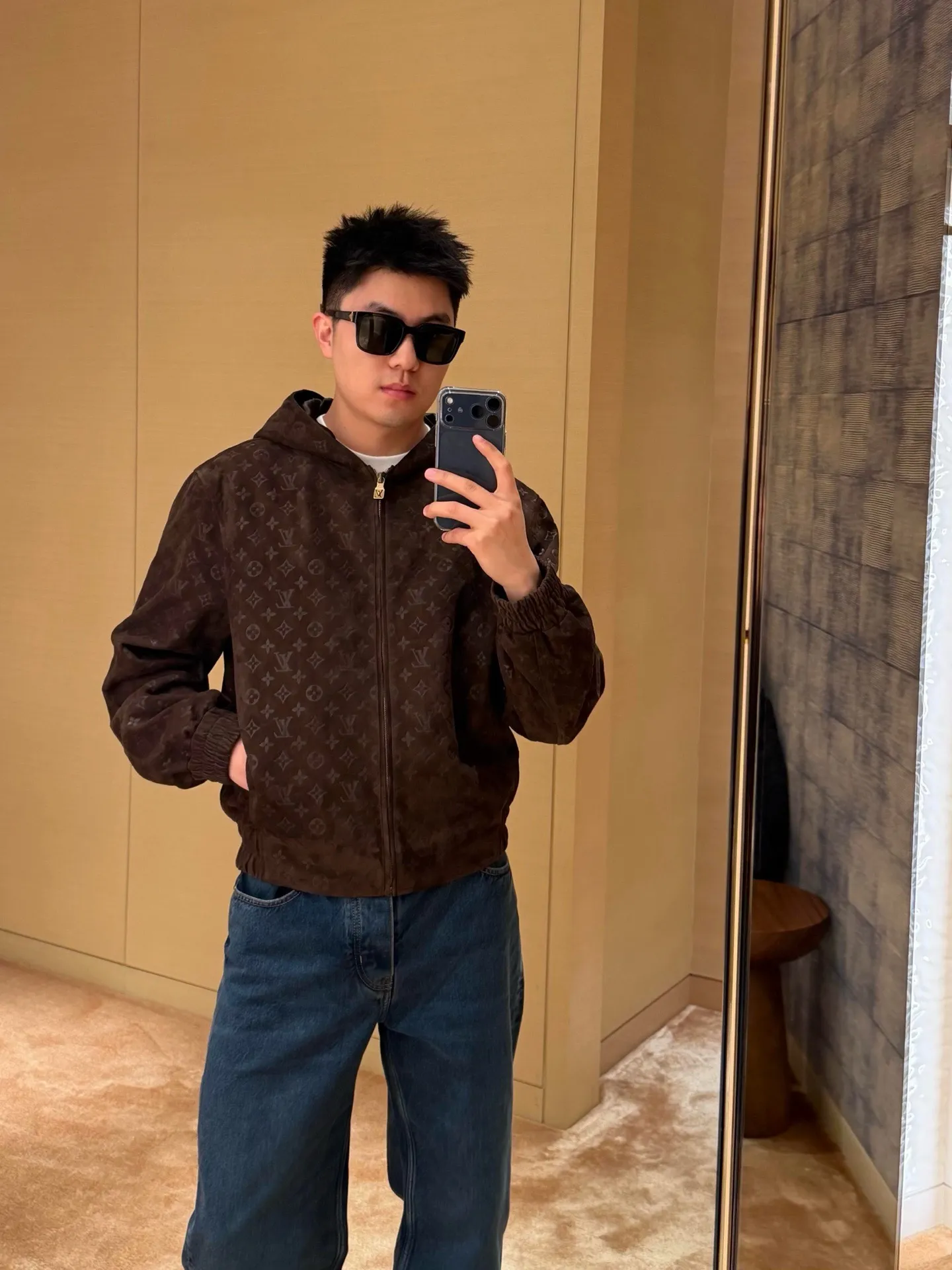 Louis Vuitton/Louis Vuitton back pocket leather jeans